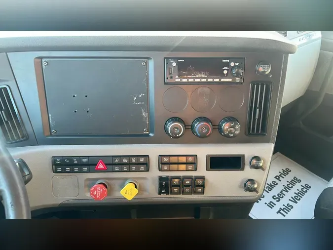 2022 Freightliner Cascadia 126