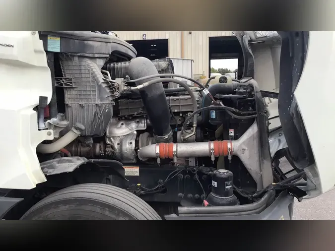 2022 Freightliner Cascadia 126