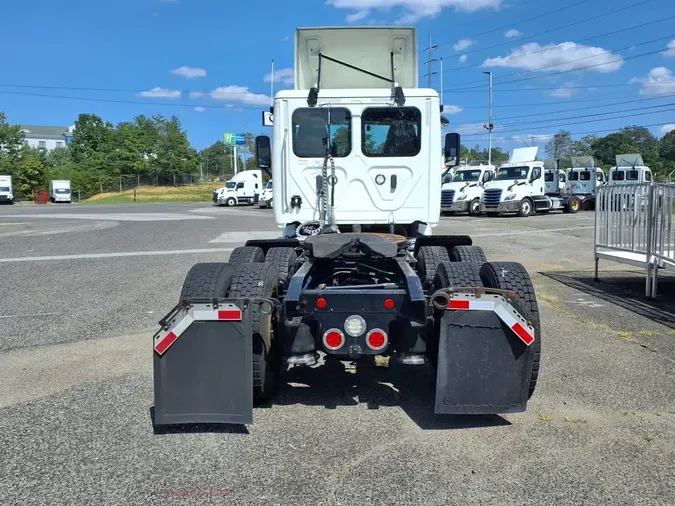 2020 FREIGHTLINER/MERCEDES CASCADIA 125