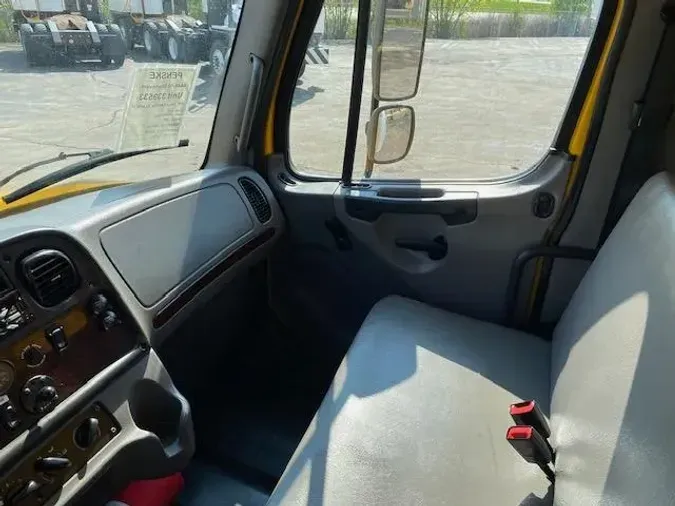 2020 Freightliner Business Class M2 106