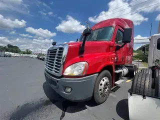 2016 Freightliner CASCADIA 125