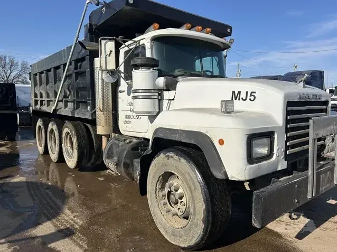 2000 MACK RD688Sb6ca7edebb89900b448344fb1d548640