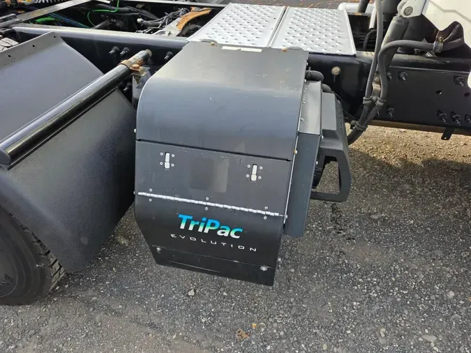 2020 FREIGHTLINER/MERCEDES CASCADIA 125b6ca8fe0f13818a012810532ccc40f19