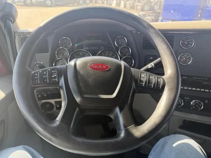 2022 Peterbilt 567
