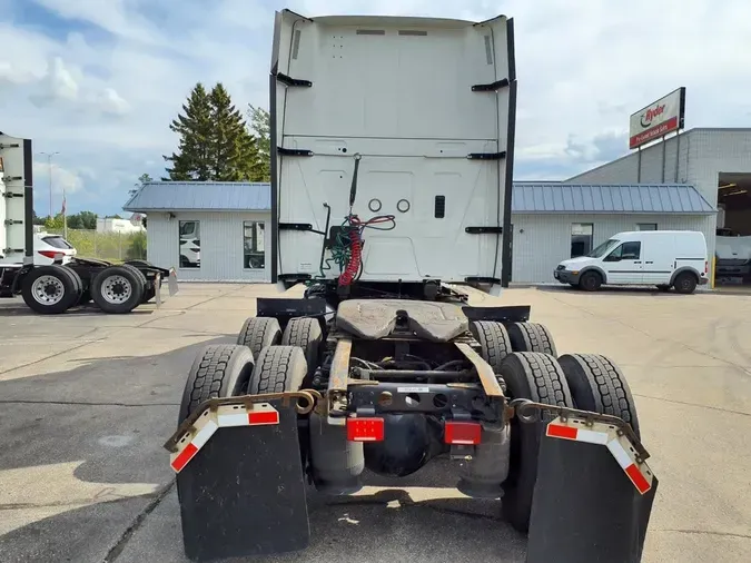 2020 NAVISTAR INTERNATIONAL LT625 SLPR CAB