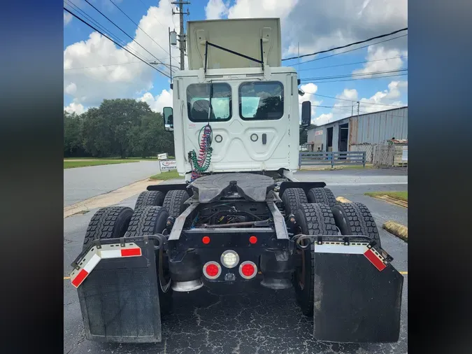 2018 FREIGHTLINER/MERCEDES CASCADIA 125