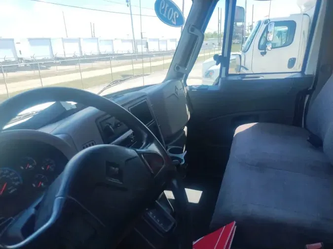 2019 NAVISTAR INTERNATIONAL 4300