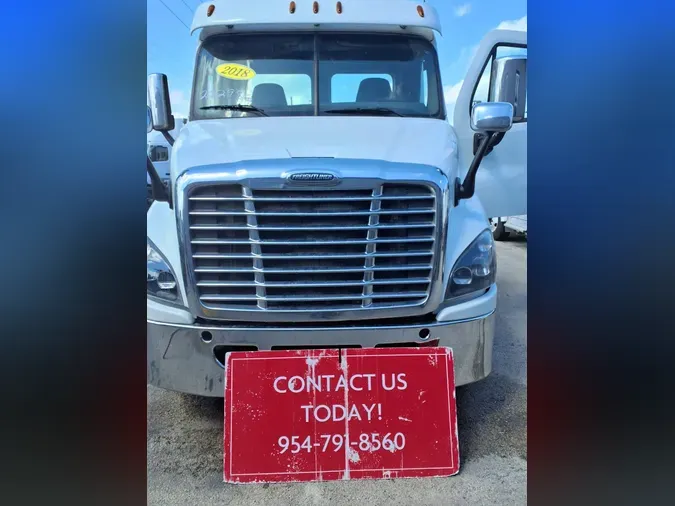 2018 FREIGHTLINER/MERCEDES CASCADIA 113