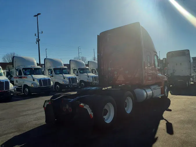 2017 FREIGHTLINER/MERCEDES CASCADIA 125