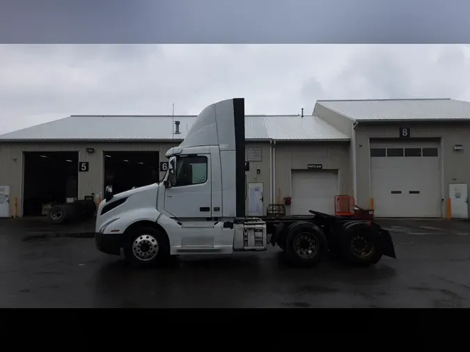 2019 Volvo VNL300