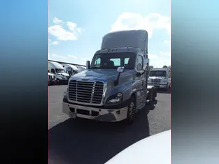 2018 Freightliner CASCADIA 125