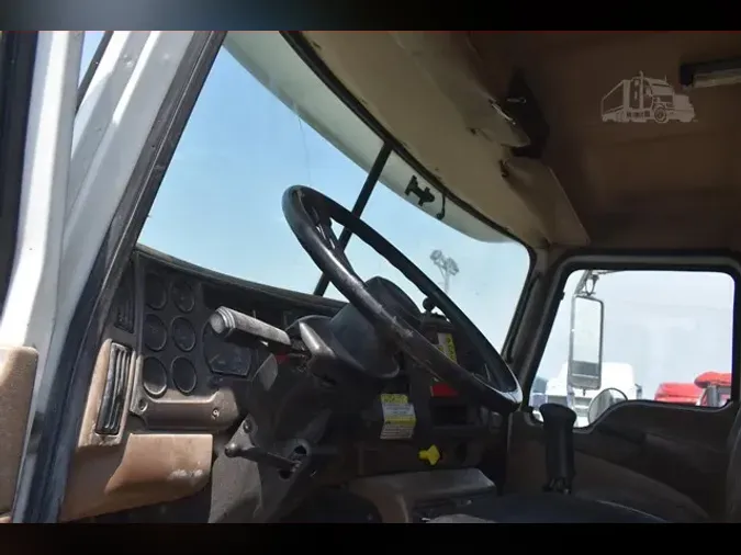2005 MACK GRANITE CV713