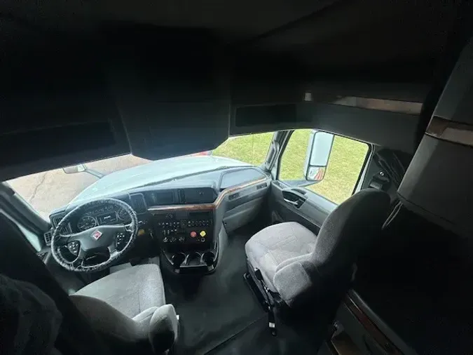 2019 INTERNATIONAL LT