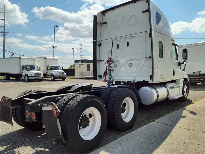 2019 FREIGHTLINER/MERCEDES CASCADIA 125