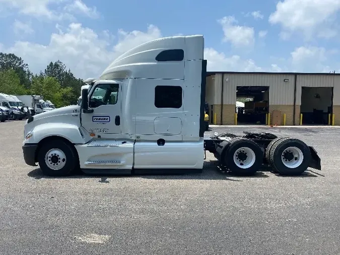 2018 International LT625