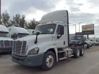 2018 FREIGHTLINER/MERCEDES CASCADIA 125