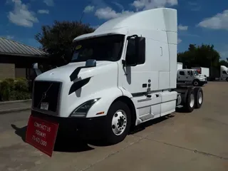 2020 VOLVO VNR64T-640