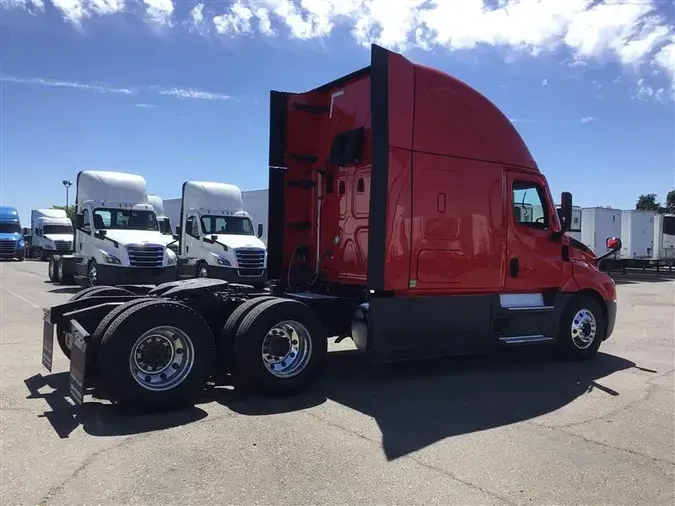 2022 FREIGHTLINER CA126