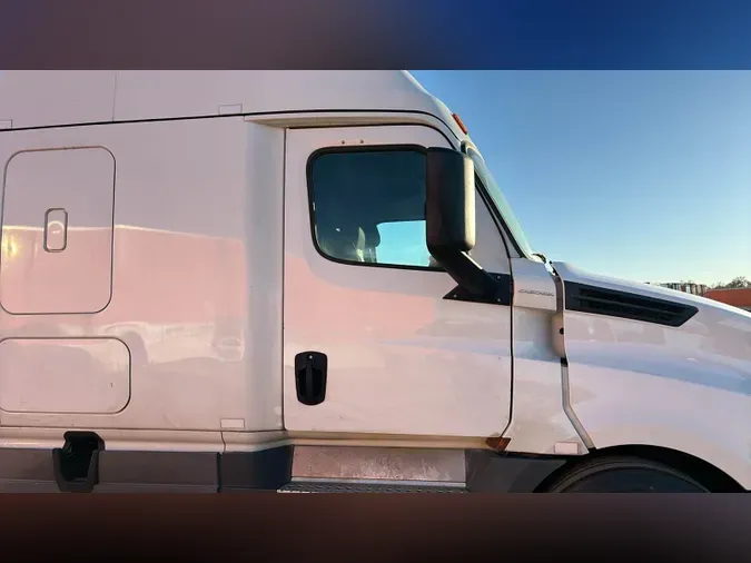 2020 Freightliner Cascadia