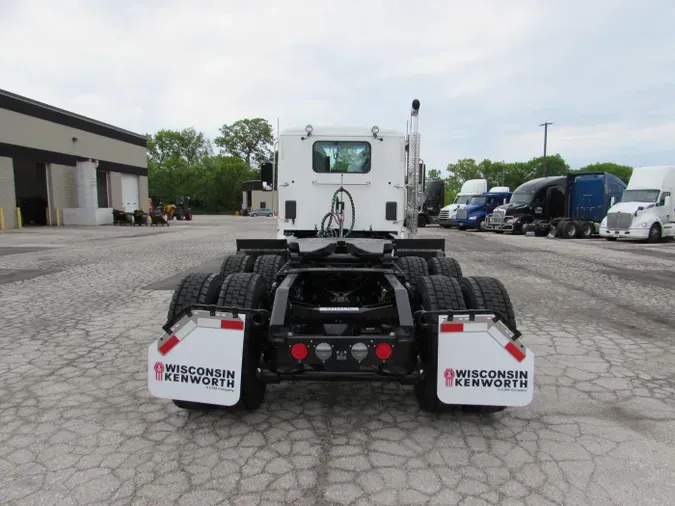 2026 Kenworth T880b6e77bf65762be3d91ac0ec7eb96b410