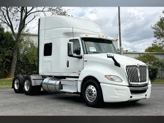 2022 INT LT625 6x4