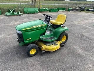 1999 John Deere LX279