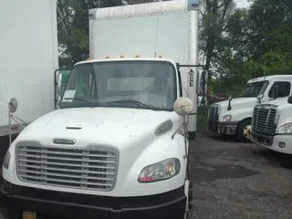 2018 FREIGHTLINER M2 106