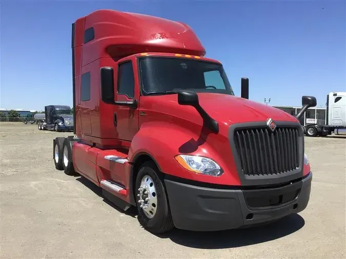 2021 INTERNATIONAL LT625