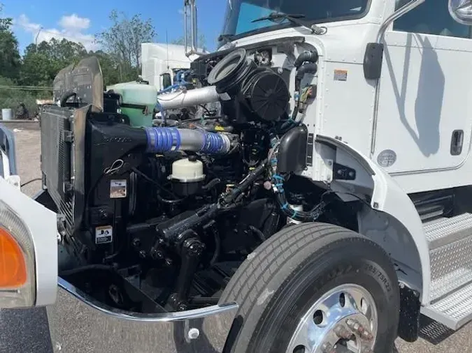 2020 Peterbilt 337