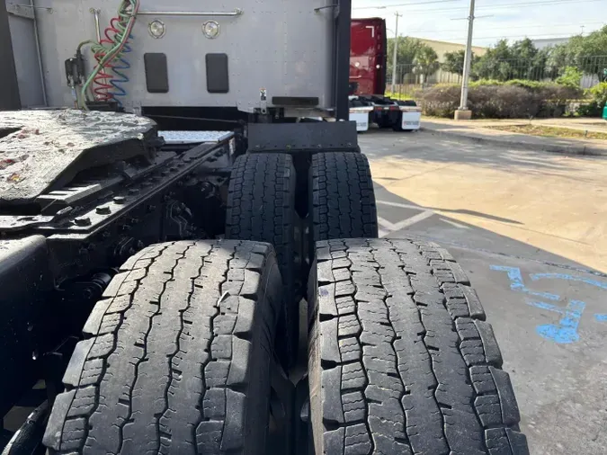2022 Kenworth T680
