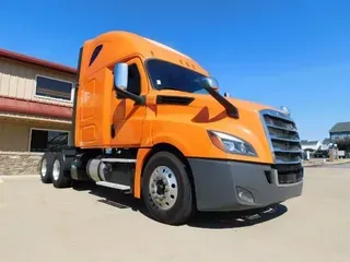 2019 Freightliner New Cascadia 126