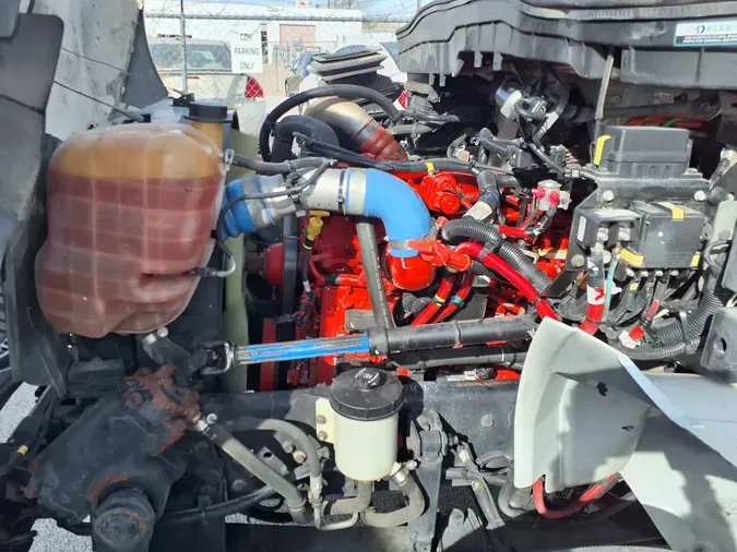 2020 NAVISTAR INTERNATIONAL MV607 (4X2)