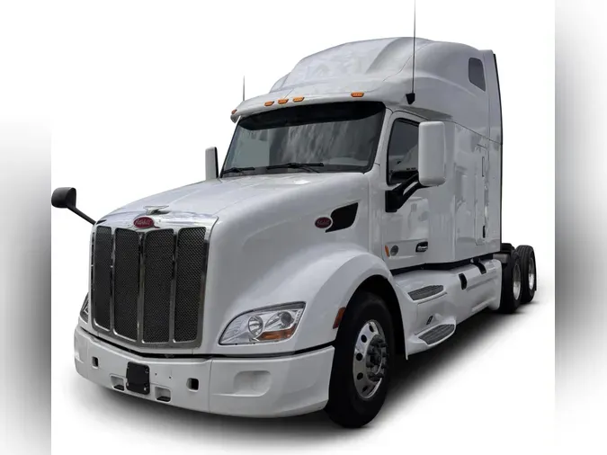 2022 Peterbilt 579b6f3c922b7c727ba1b2a699b59d32755