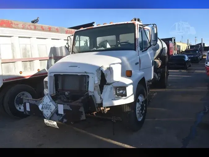 1999 FREIGHTLINER FL70