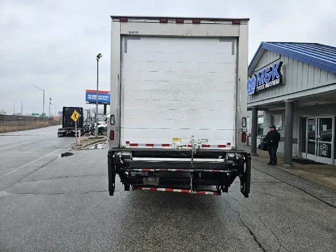 2016 HINO 338 Derated