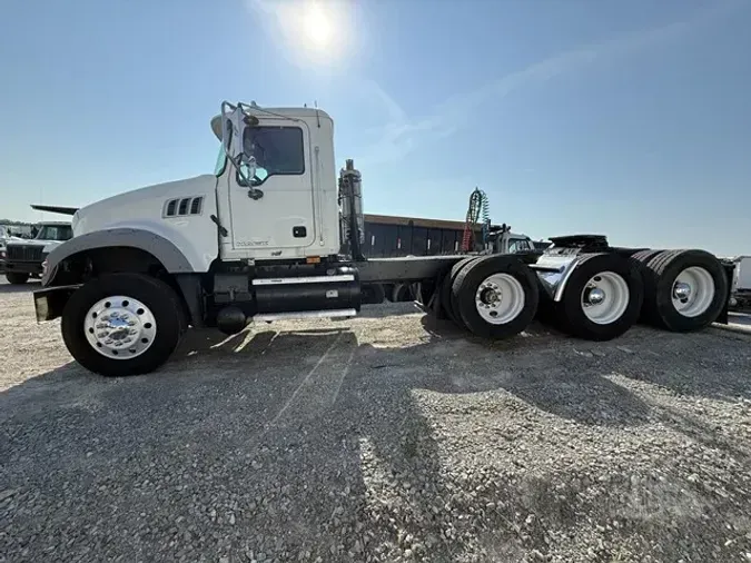 2008 MACK GRANITE GU713b6f699451d38e8a1d88328c3d7d16980