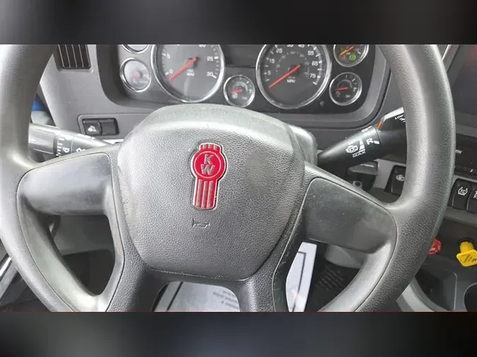 2021 KENWORTH T680b6f7f95e6467e6ee21331c5a3729a135