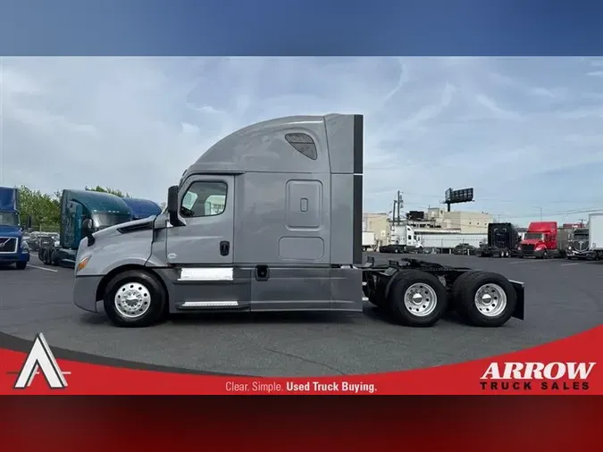 2020 FREIGHTLINER CASCADEVO1
