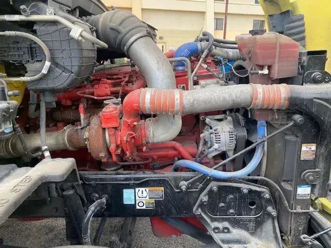 2021 Peterbilt 579b6fbc2394a4920bd2167426bafc5f1e4
