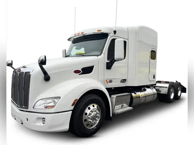 2022 Peterbilt 579b6fbc89d251cb4d257316324fe6332b2