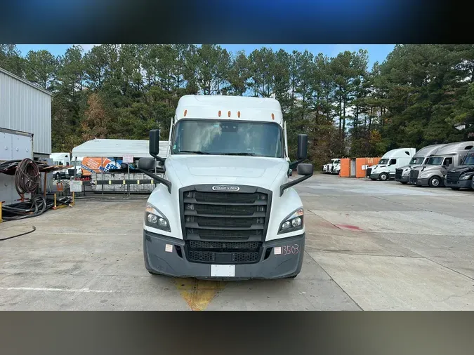 2021 Freightliner Cascadia 126