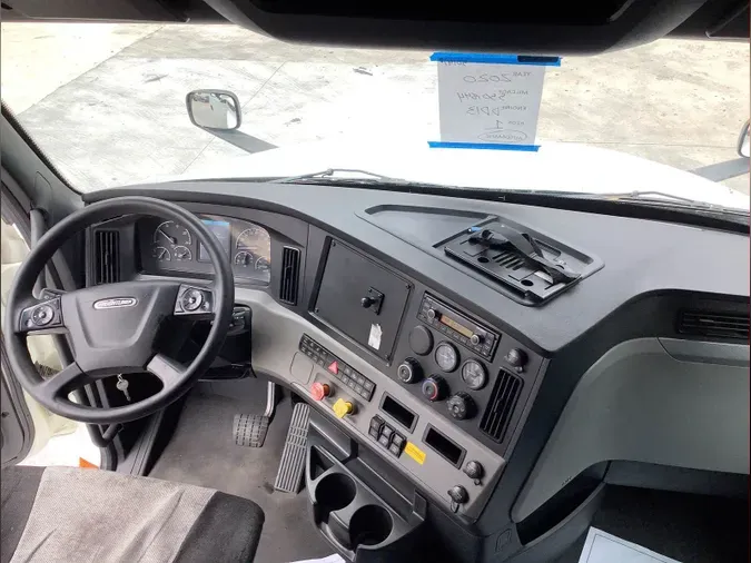 2020 Freightliner Cascadia