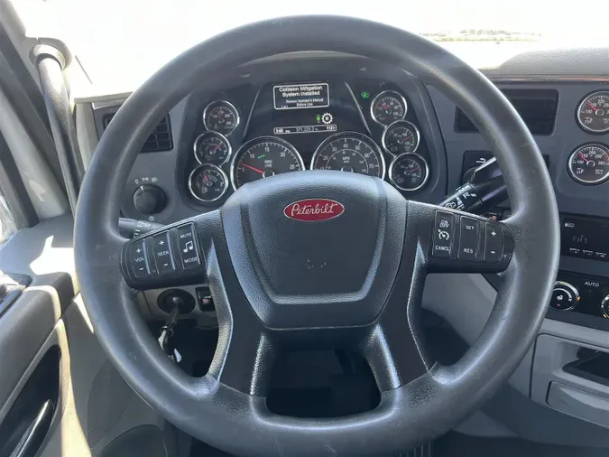 2021 Peterbilt 567