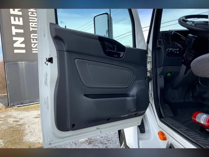 2021 INT LT625 6x4