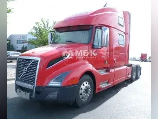 2021 VOLVO VNL64T860