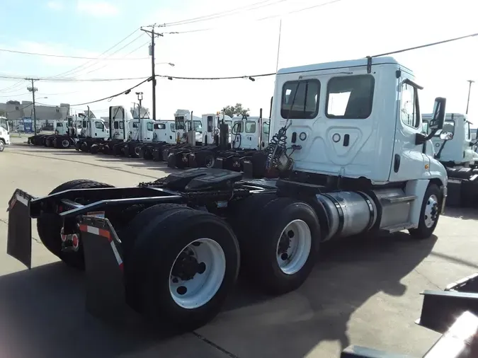2020 FREIGHTLINER CASCADIA 125