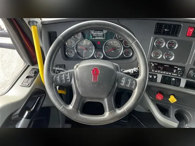 2021 KENWORTH T680