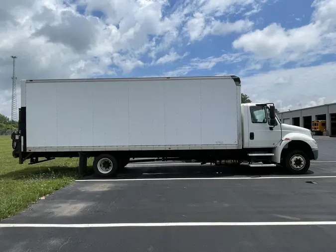 2018 International 4300 LP