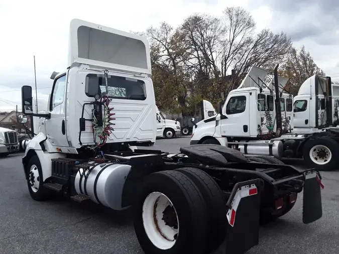 2019 NAVISTAR INTERNATIONAL RH613 DAYCAB S/Ab7049e5daea1747594840f500465d886