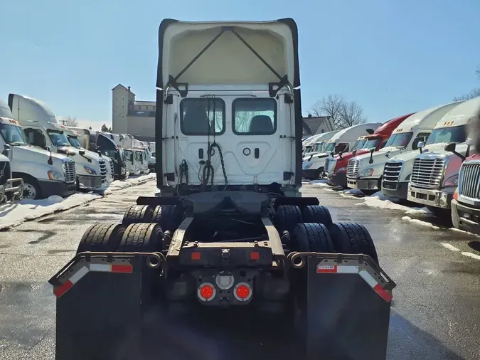 2019 FREIGHTLINER/MERCEDES NEW CASCADIA 116